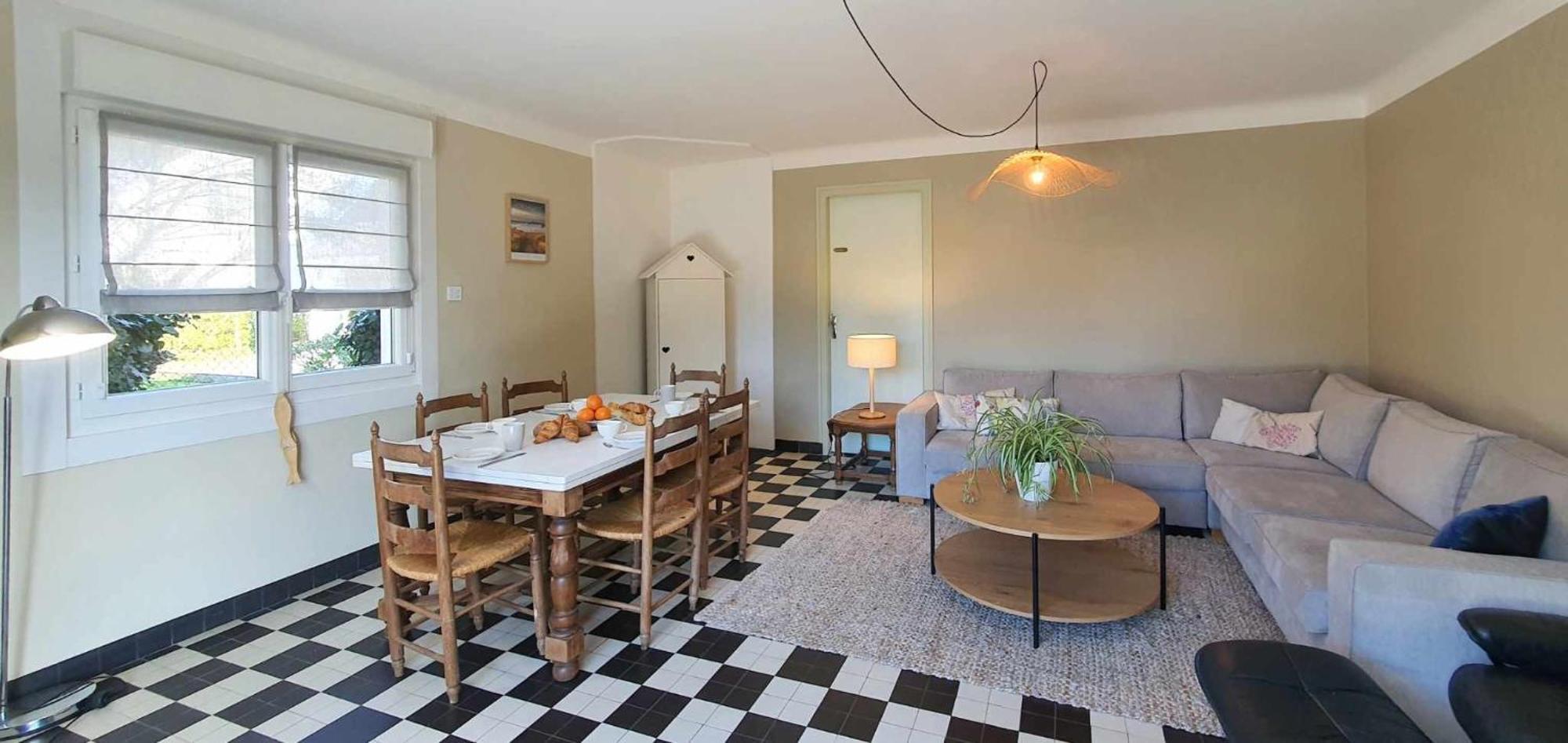 Holiday home Maison Ty